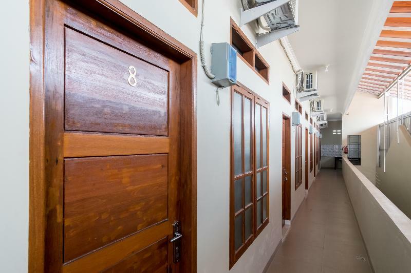 Reddoorz At Joyce Guest House Medan Exterior photo
